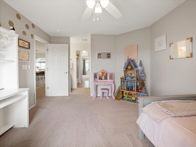 Bedroom 3 - 1048 Orion Way