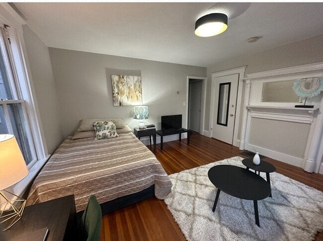 Building Photo - 54 Bonair St