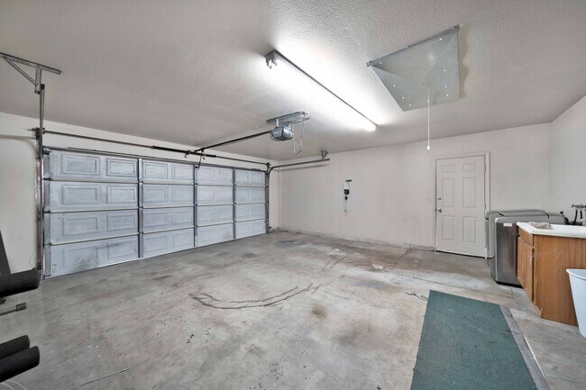 Building Photo - 3622 Canterbury Dr