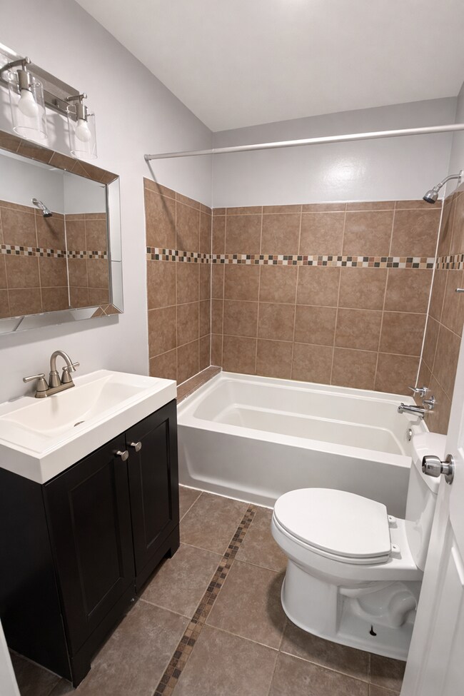Building Photo - 7031 Dunbar Rd