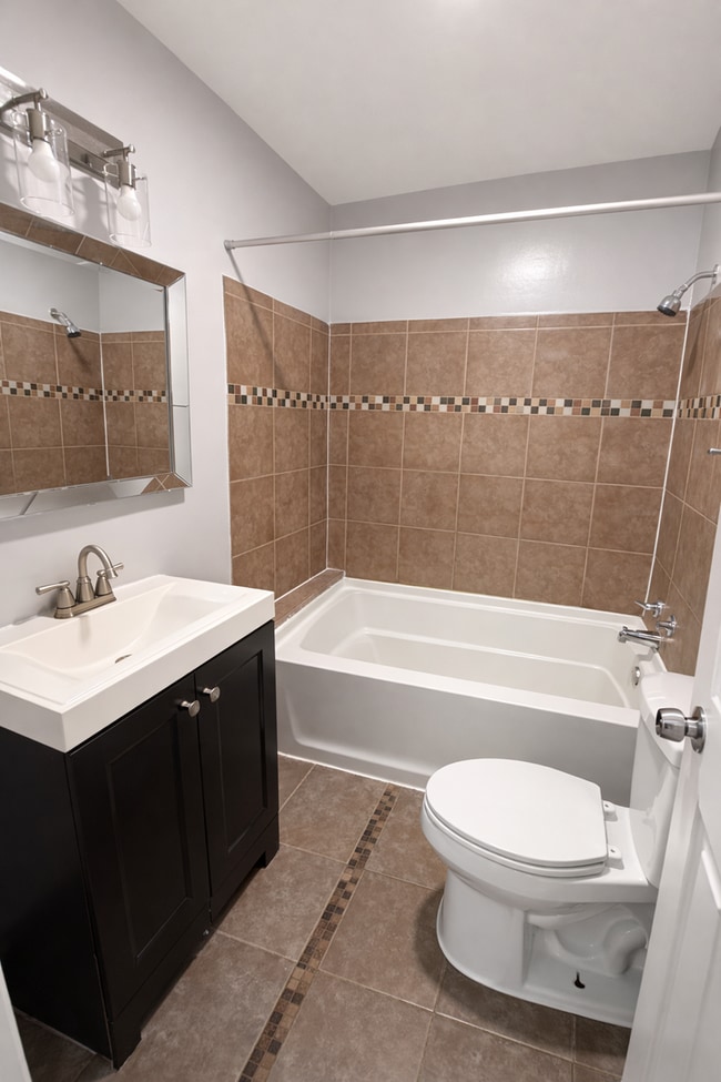 Building Photo - Beautifully Modern 3BR Townhome | Finished Basement | Fenced Yard | Baltimore