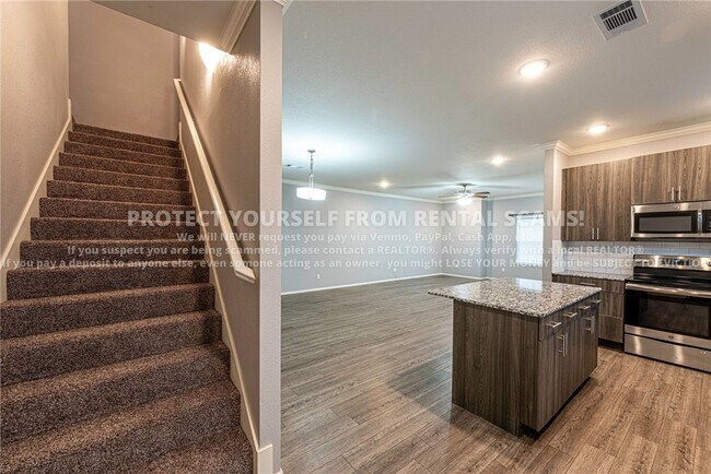 Building Photo - 1374 N Corsica Dr