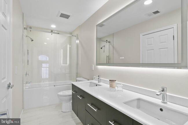 Building Photo - 8428 Bells Ridge Terrace