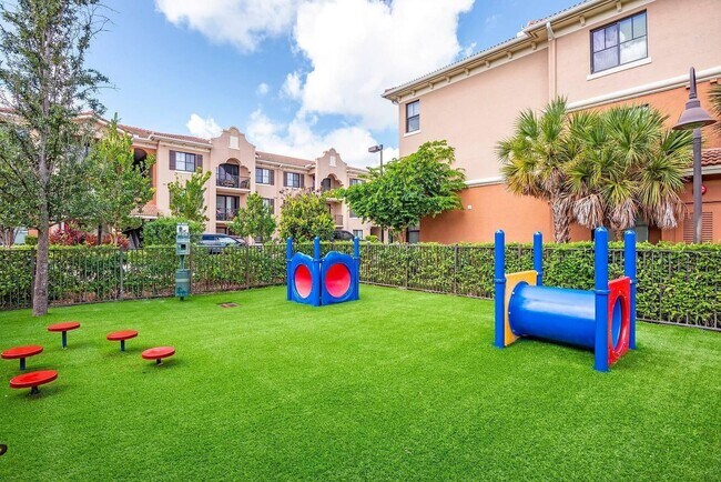 Building Photo - 16816 SW 137th Ave