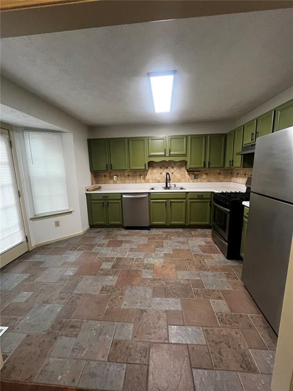 Building Photo - 11 Harvest Way