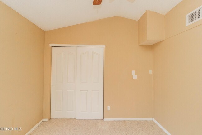 Building Photo - 1325 John Ring Ln