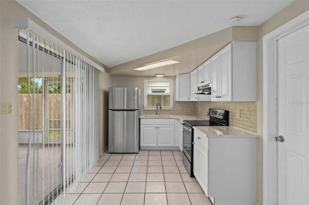 Building Photo - 10014 Sleepy Hollow Ln