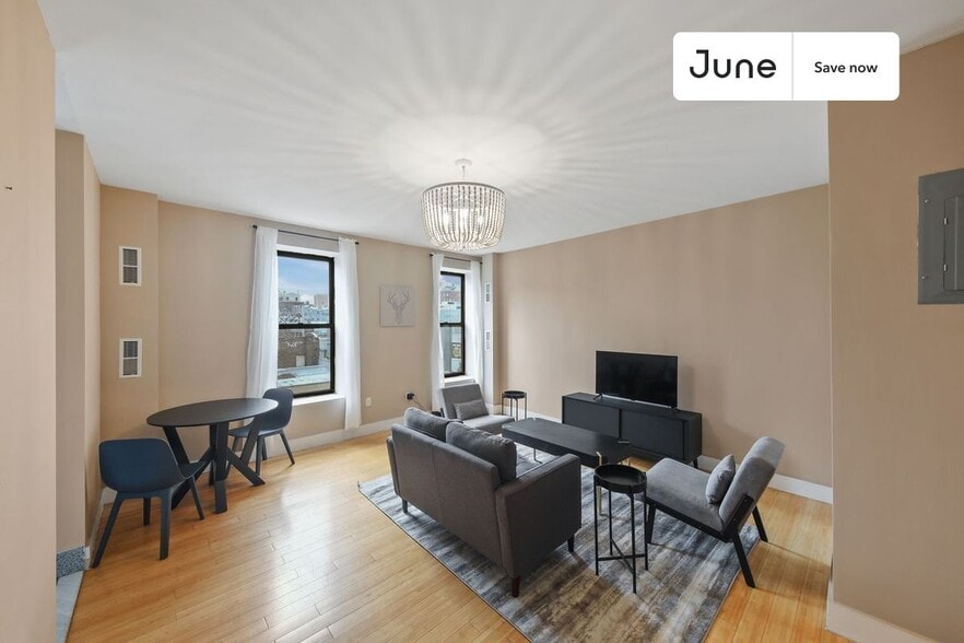 Building Photo - 301 St Nicholas Ave