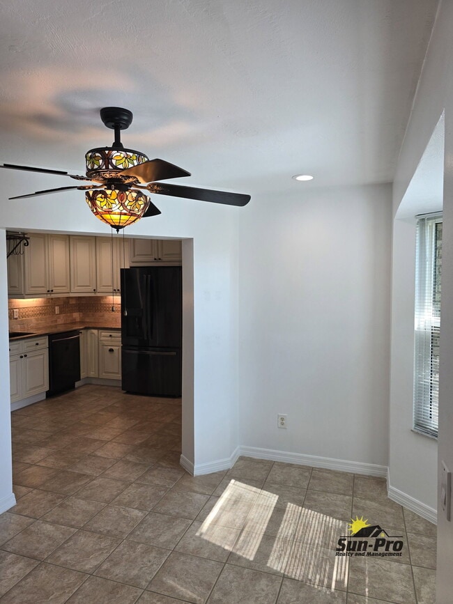 Building Photo - 139 Riverwalk Ct