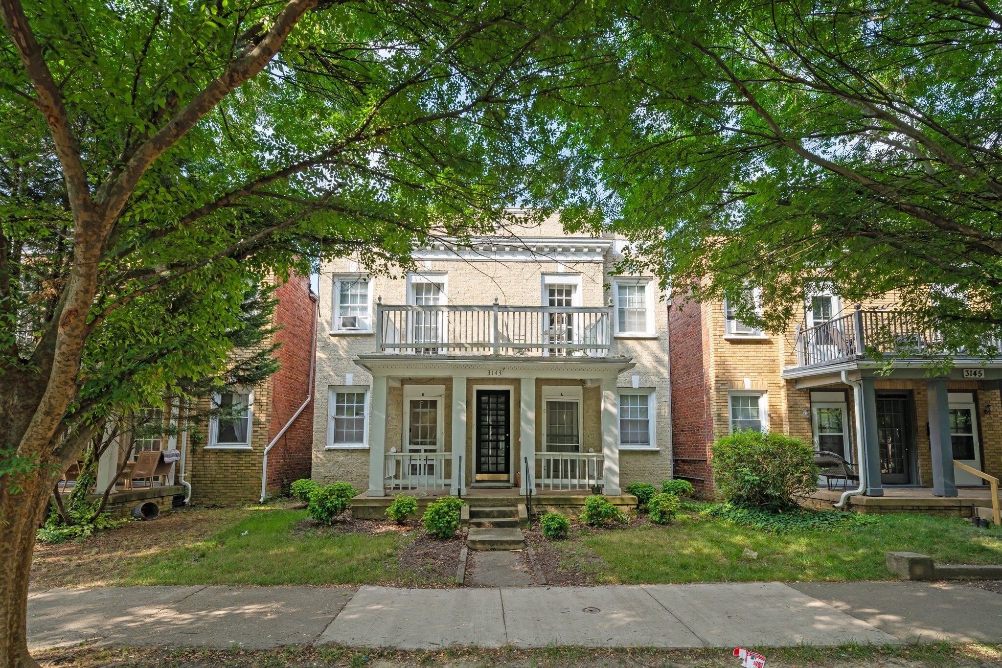 Building Photo - 3143 Ellwood Ave