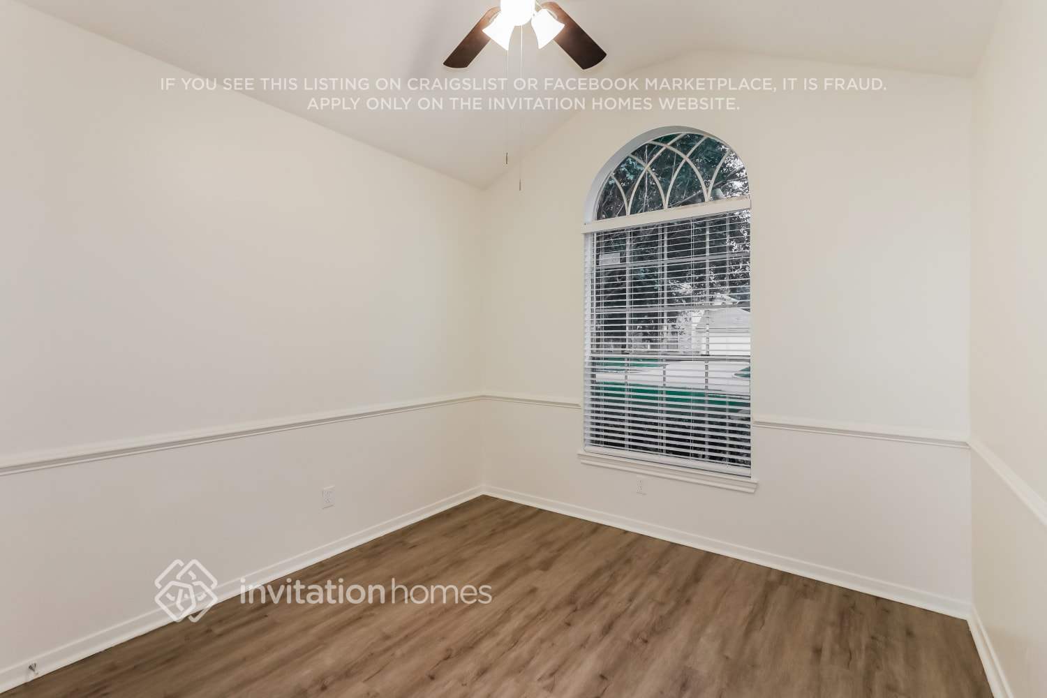 Building Photo - 22826 Tara Way Dr