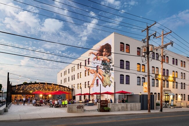 Building Photo - 403 Salem LLC