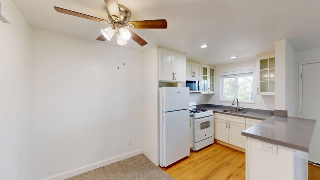 Building Photo - 7 Merrydale Rd