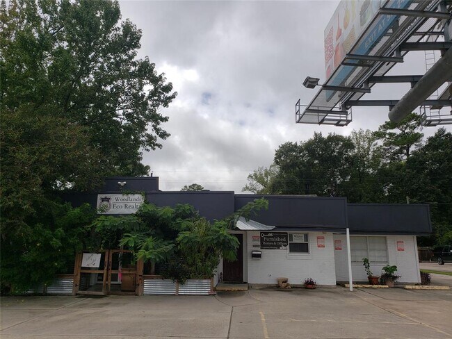 Building Photo - 26519 I-45