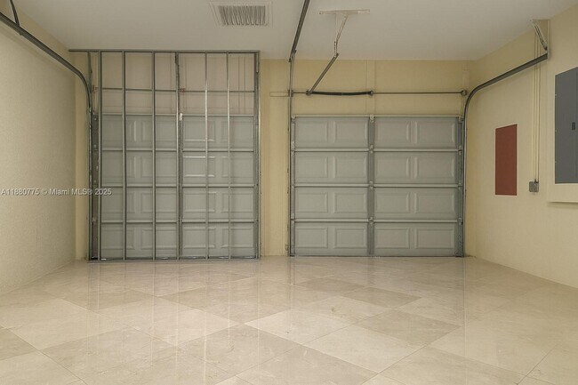 Building Photo - 2803 SW 156th Ave