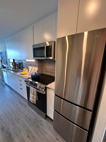 Building Photo - 264 NW 31st St