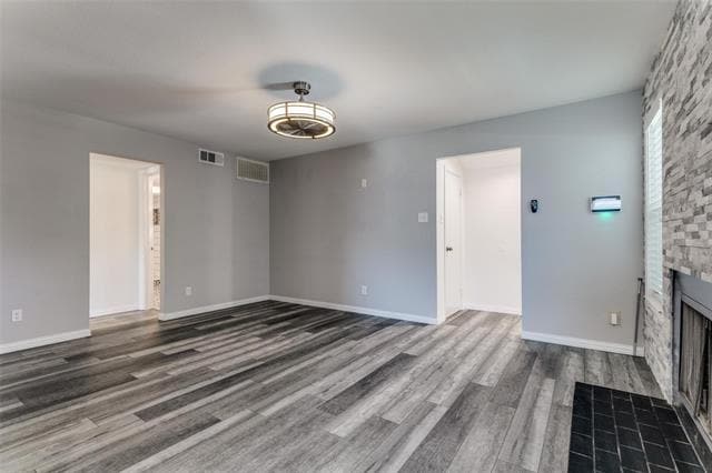 Building Photo - 606 Ridgeline Dr