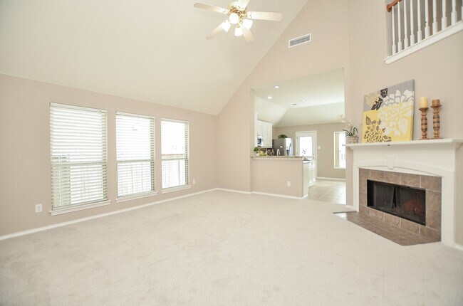 Building Photo - 2811 Willow Fork Dr