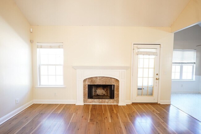 Building Photo - Available Soon!