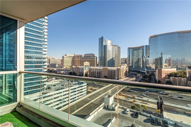 Building Photo - 4525 Dean Martin Dr