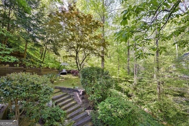 Building Photo - 625 Idlewood Dr NW