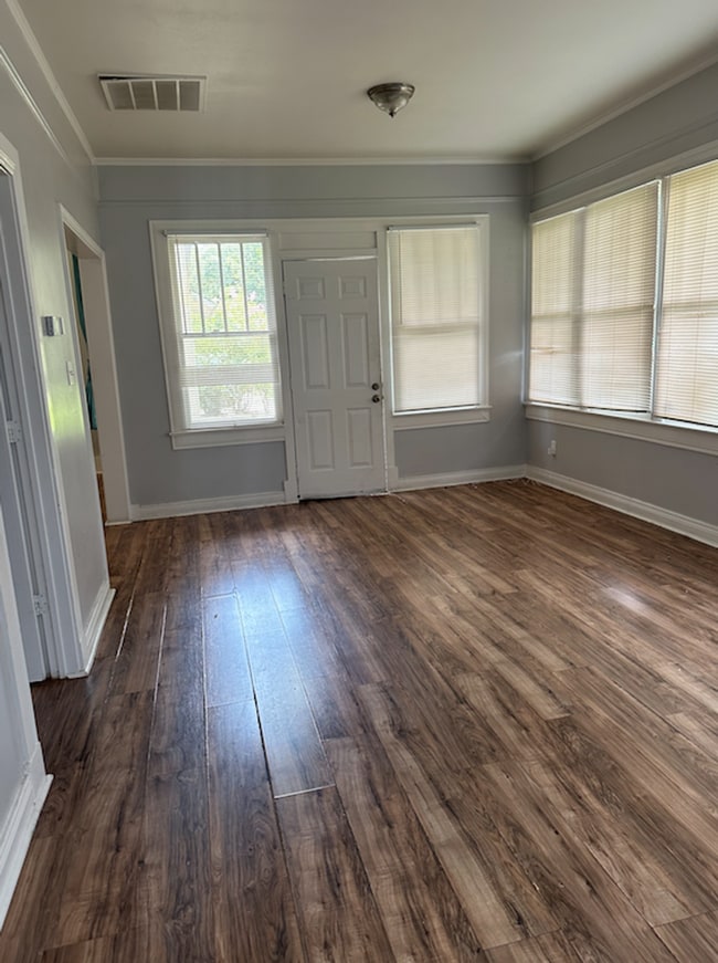 Building Photo - 2 Bed 1 Bath Home for Rent