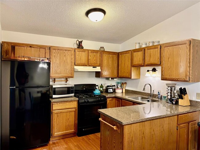 Building Photo - 9055 Forestview Ln N