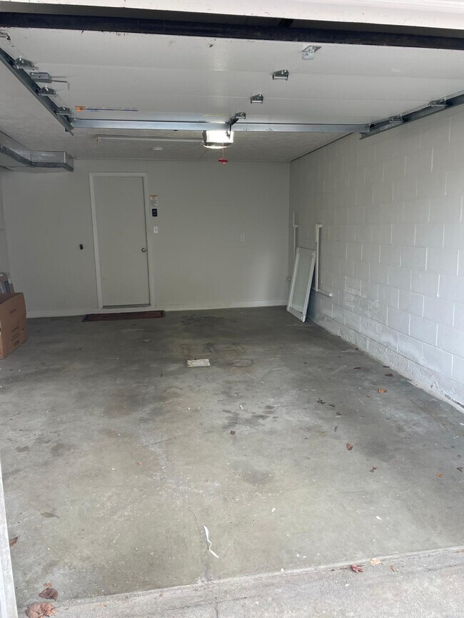 Building Photo - 155 Westfield Dr