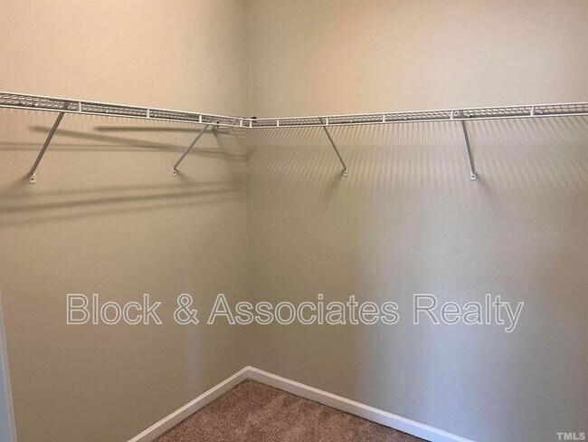 Building Photo - 228 Traphill Dr
