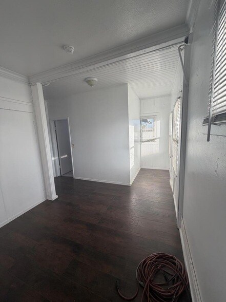 Building Photo - 2340 Alisal Rd