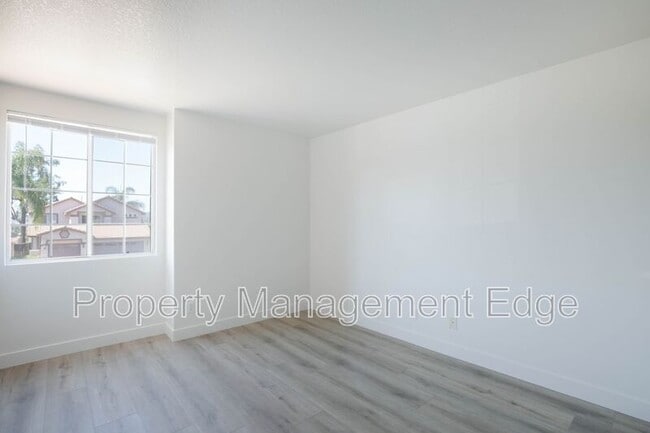 Building Photo - 24078 Whistling Swan Rd