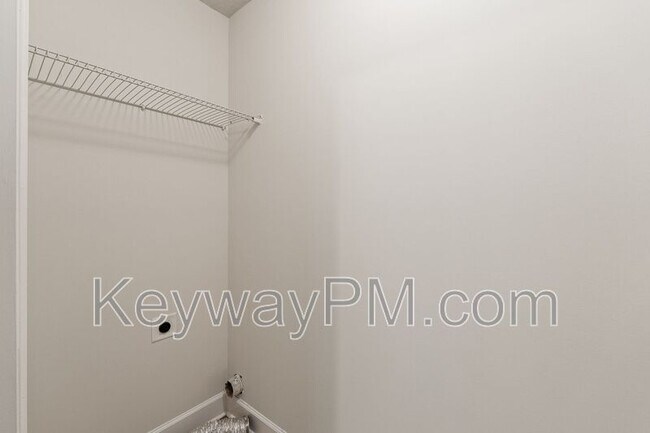 Building Photo - 801 Trailside Ct