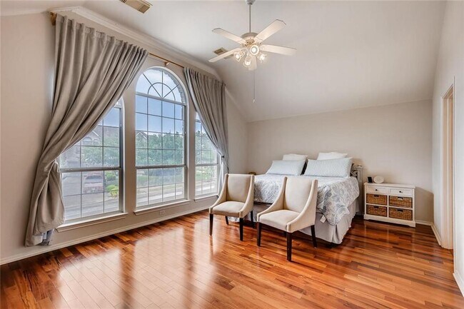 Building Photo - 8104 Red Bird Ct