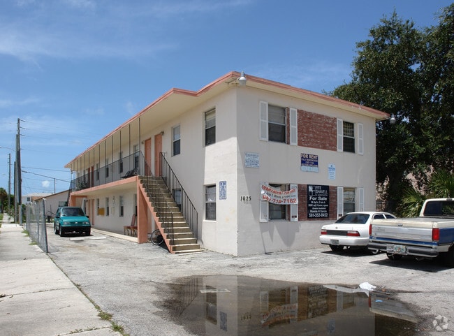 Primary Photo - 1025 Palm Beach Lakes Blvd