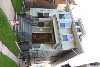 Building Photo - 2131 W Grace St