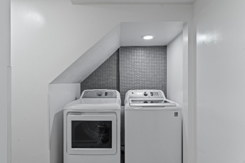 Building Photo - 610 W 5735 S