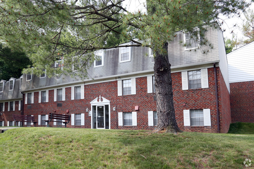 Primary Photo - St Agnes Apartments