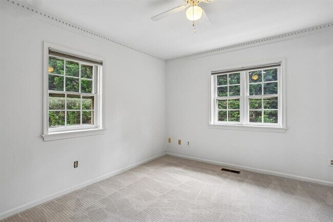 Building Photo - 4930 Bradley Blvd