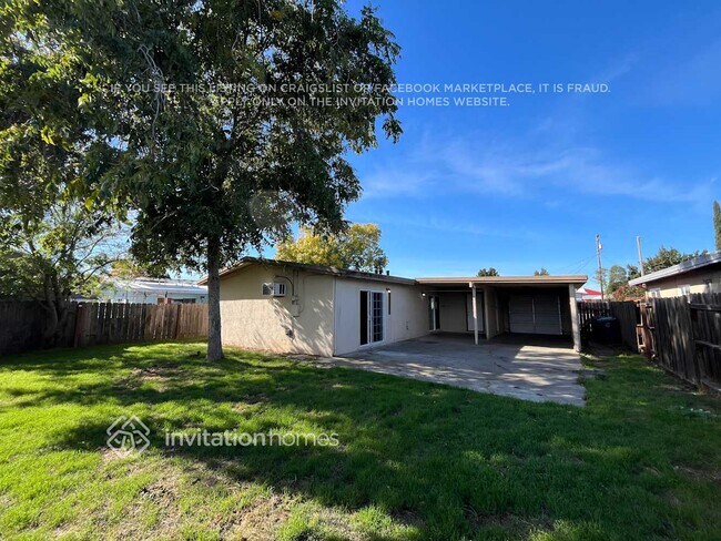 Building Photo - 312 Hopkins Dr