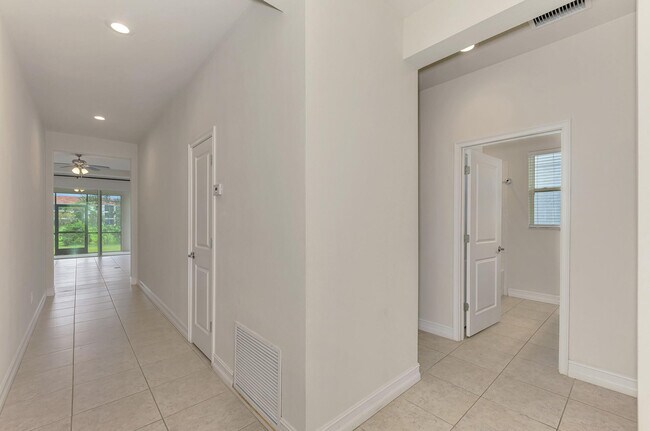 Building Photo - 4417 Conchfish Ln