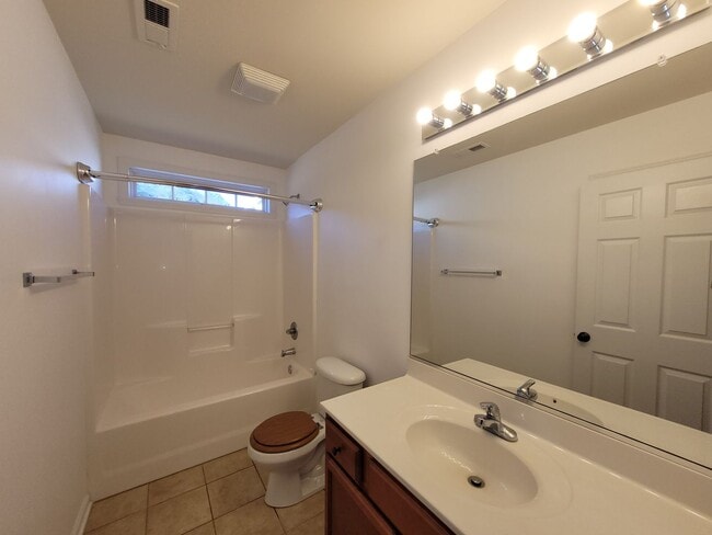 Building Photo - 108 Brae Creek Ct