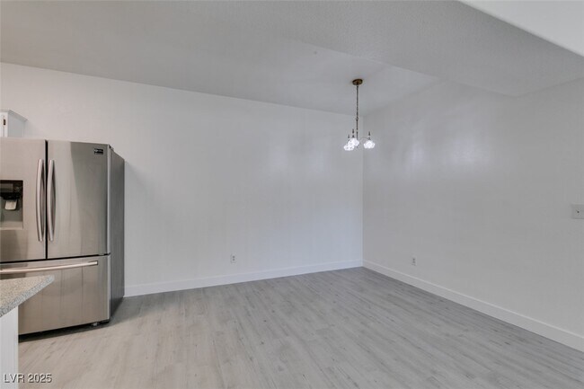 Building Photo - 5655 E Sahara Ave