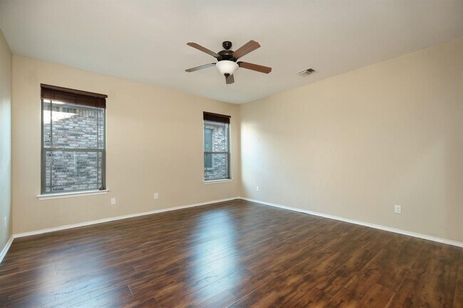 Building Photo - 1244 Yellow Iris Rd