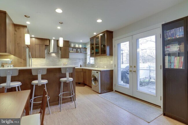 Building Photo - 2906 13th St S