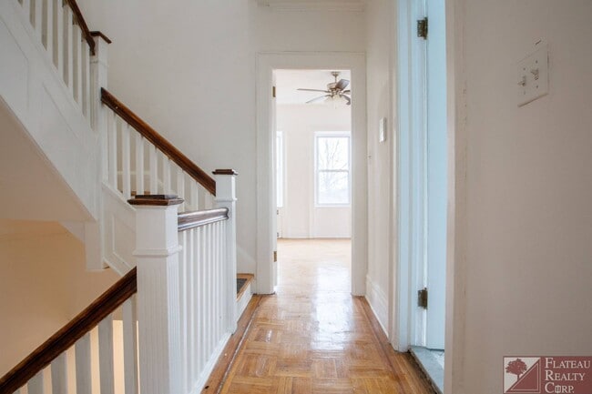 Building Photo - 1340 President St