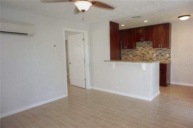 Building Photo - 14026 E Parsley Dr
