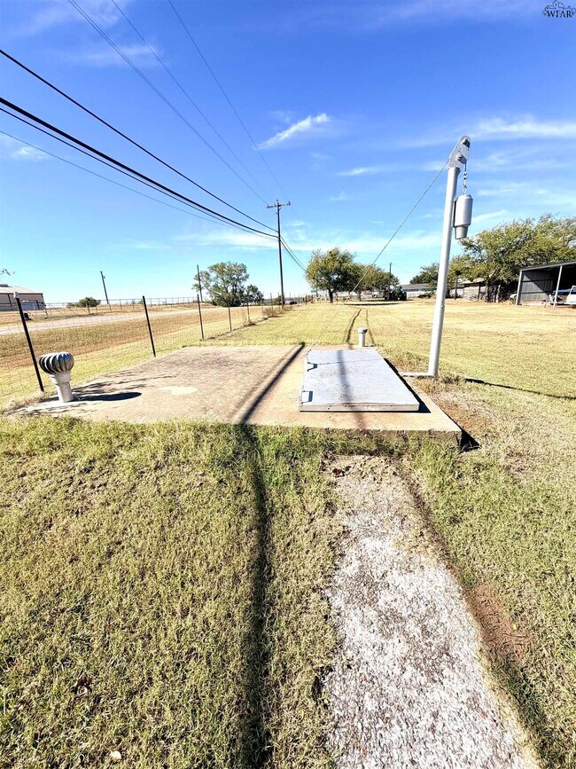 Building Photo - 157 FM 3393