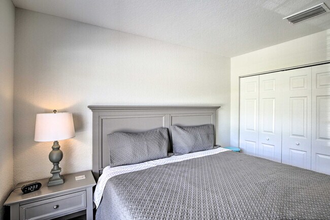 Building Photo - 10280 Crepe Jasmine Ln