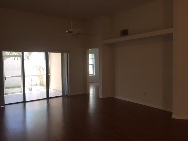 Building Photo - 712 SW 158th Terrace