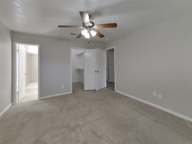Building Photo - 12819 Enchanted Path Dr
